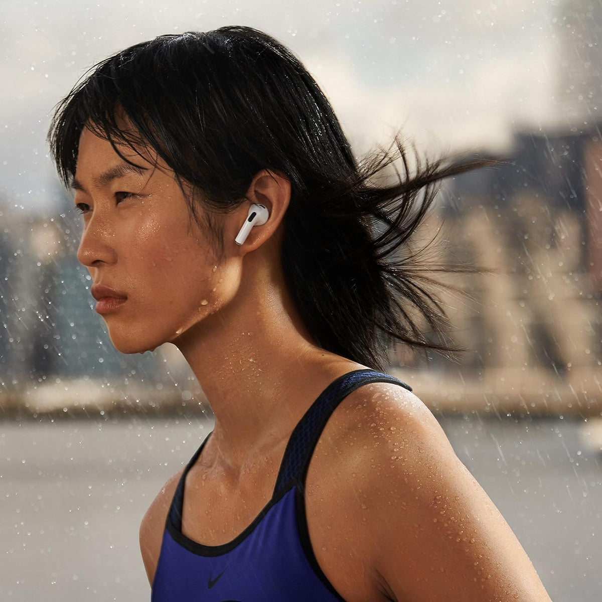 AirPods with Lightning Charging Case Y78079