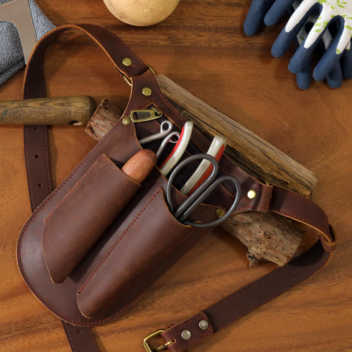 Brown Leather Gardening Tool Belt with 4 Pockets X654557