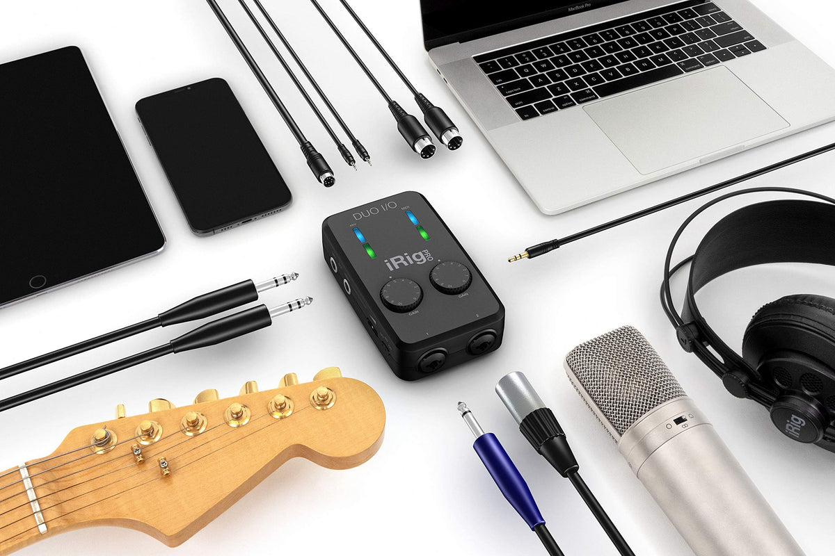 USB Audio Interface with TRS & Headphones Outputs J33047